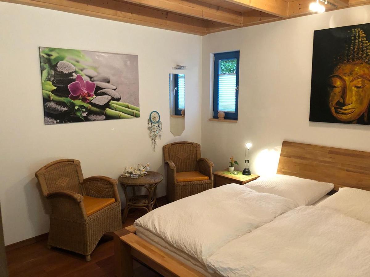Bio-Ferienhaus-Eifel Rott  ภายนอก รูปภาพ